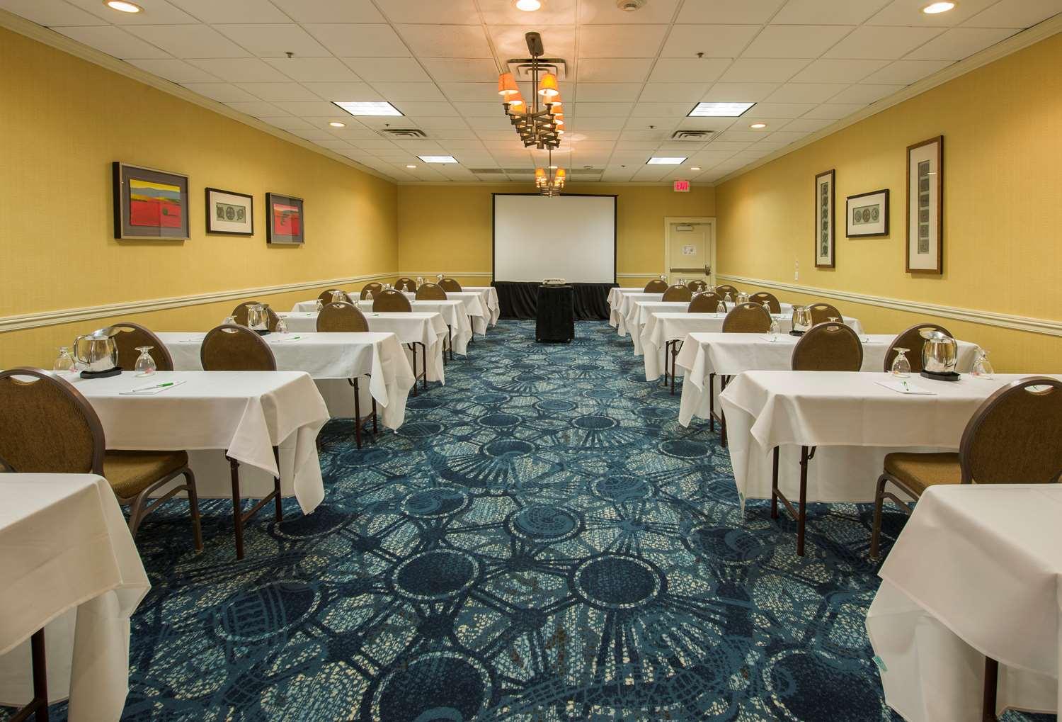 Best Western Plus Strongsville Cleveland Buitenkant foto