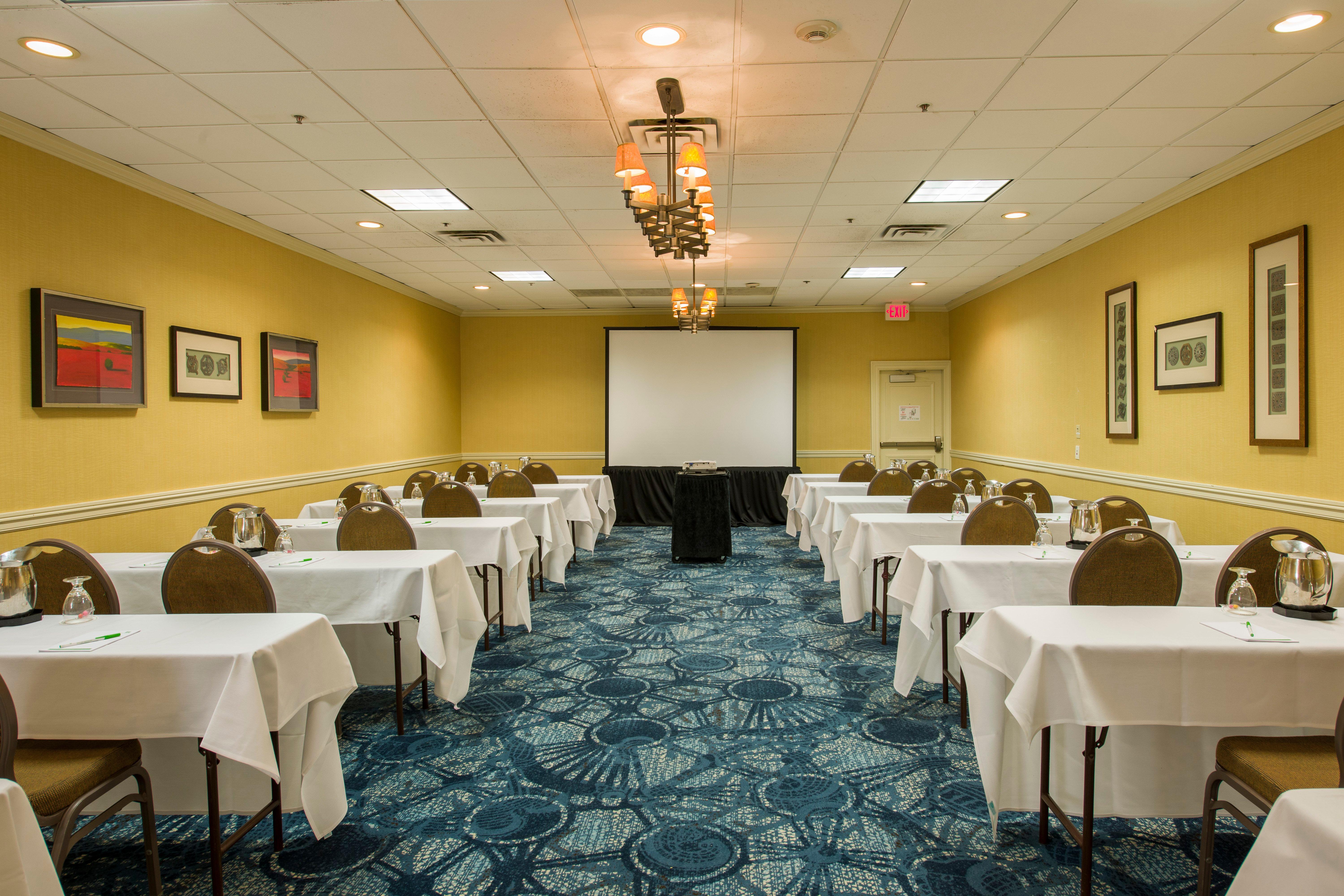 Best Western Plus Strongsville Cleveland Buitenkant foto
