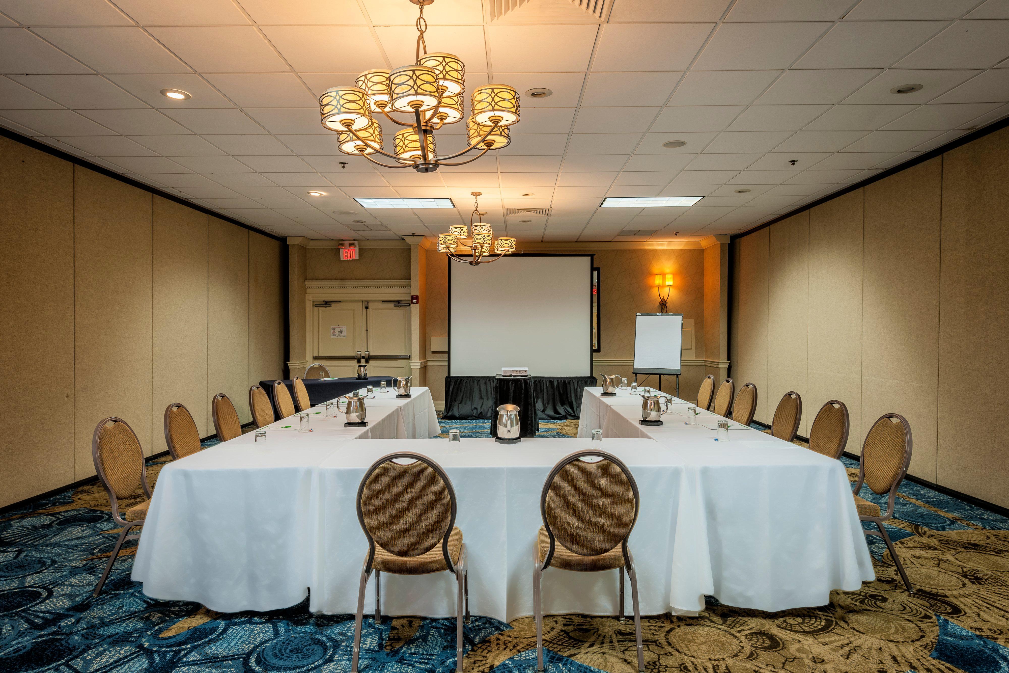 Best Western Plus Strongsville Cleveland Buitenkant foto